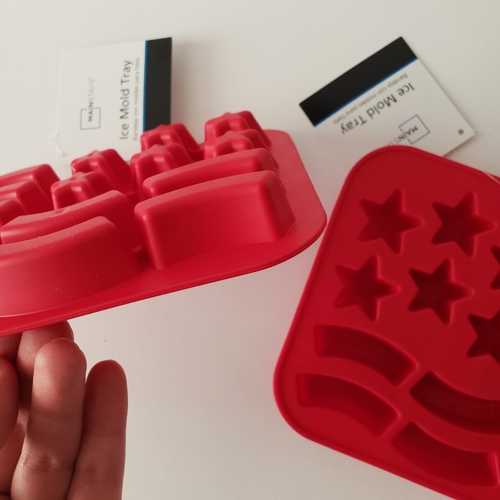 NWT Mainstays 2 Flags Ice Mold Trays - Picture 3 of 3